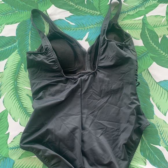 MAGICSUIT SLIMMING ONE PIECE BEADED SWIMSUIT ☀️ - Picture 3 of 5